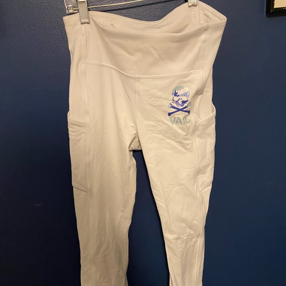 Soul Cycle x Lululemon Vail Leggings